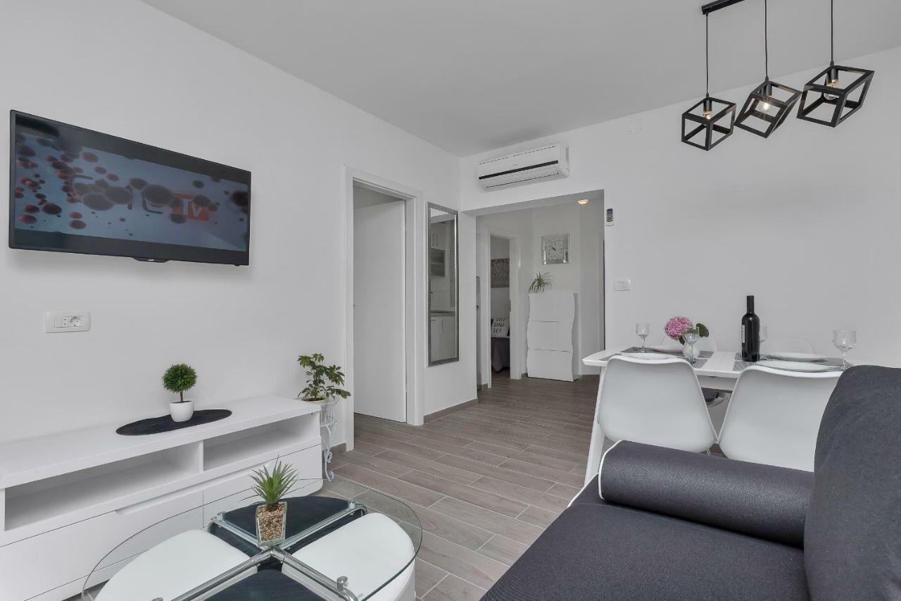 פודגורה Apartment Kate מראה חיצוני תמונה