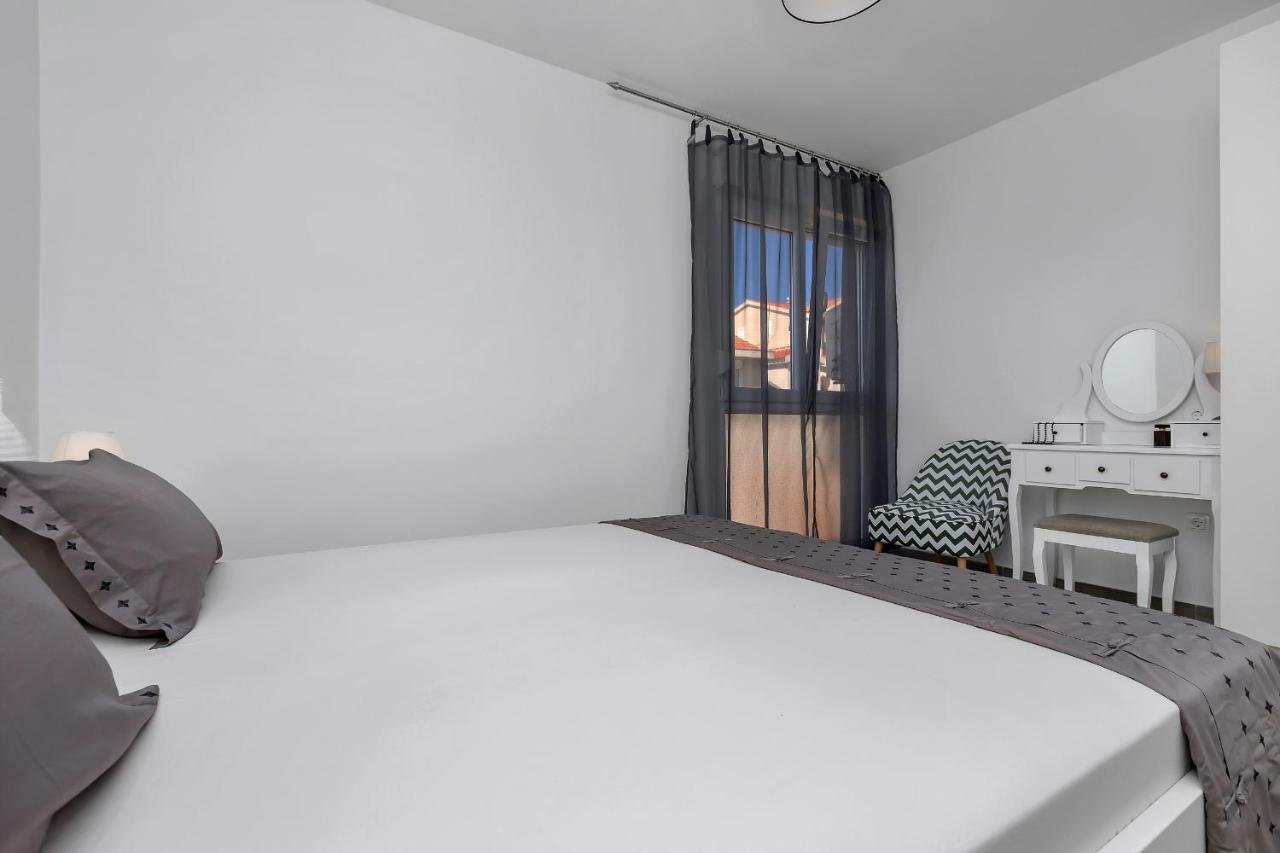 פודגורה Apartment Kate מראה חיצוני תמונה