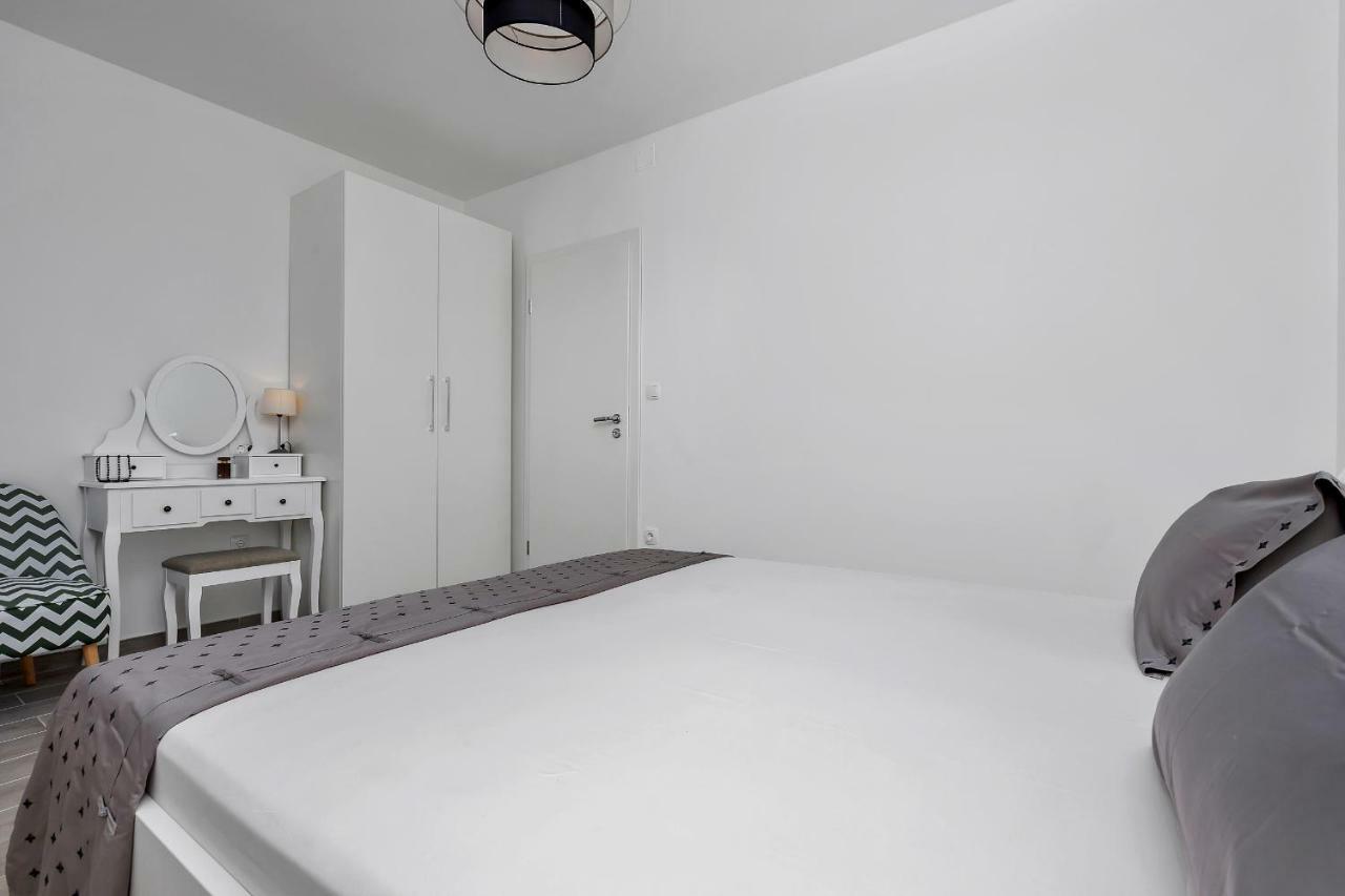 פודגורה Apartment Kate מראה חיצוני תמונה